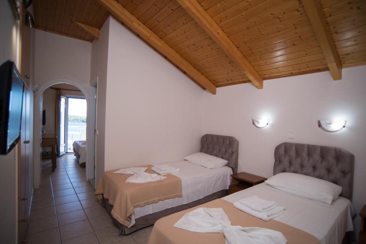 Oasis Hotel Perigiali Eksteriør bilde