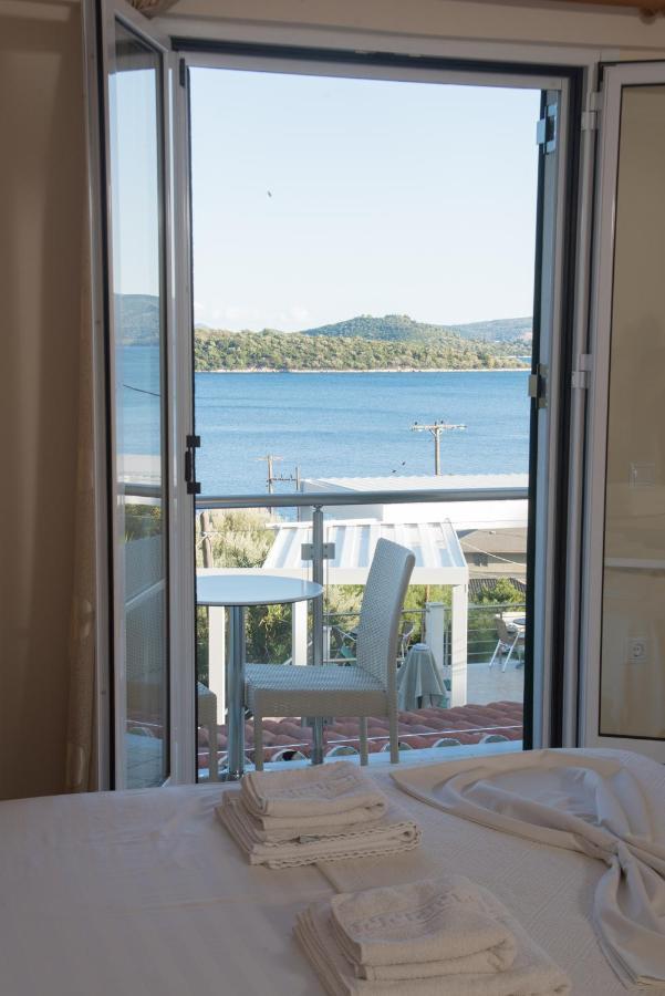 Oasis Hotel Perigiali Eksteriør bilde